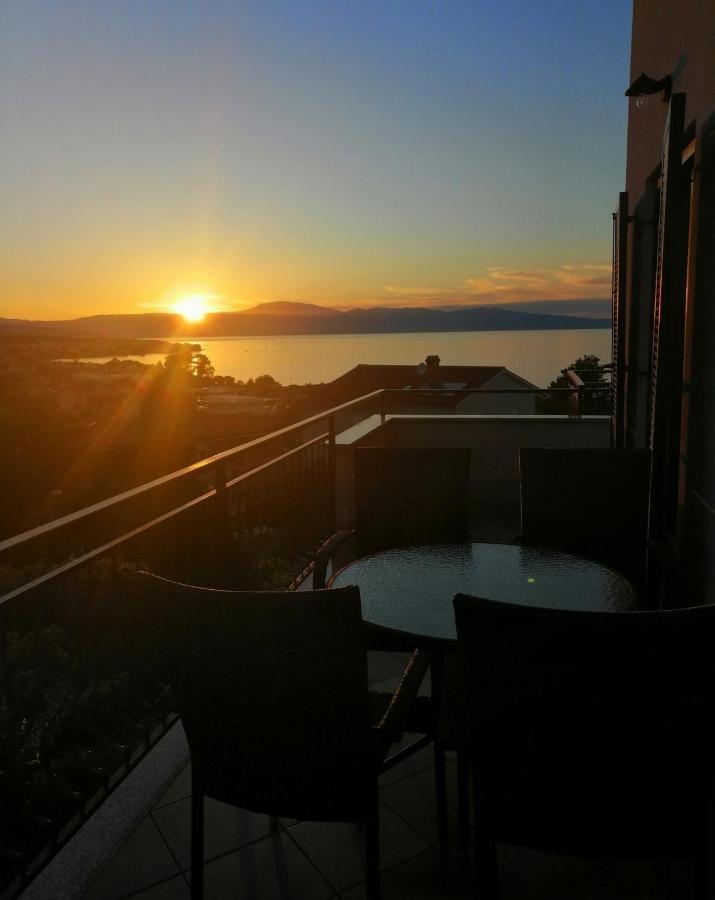 Apartment Skaline Malinska Buitenkant foto
