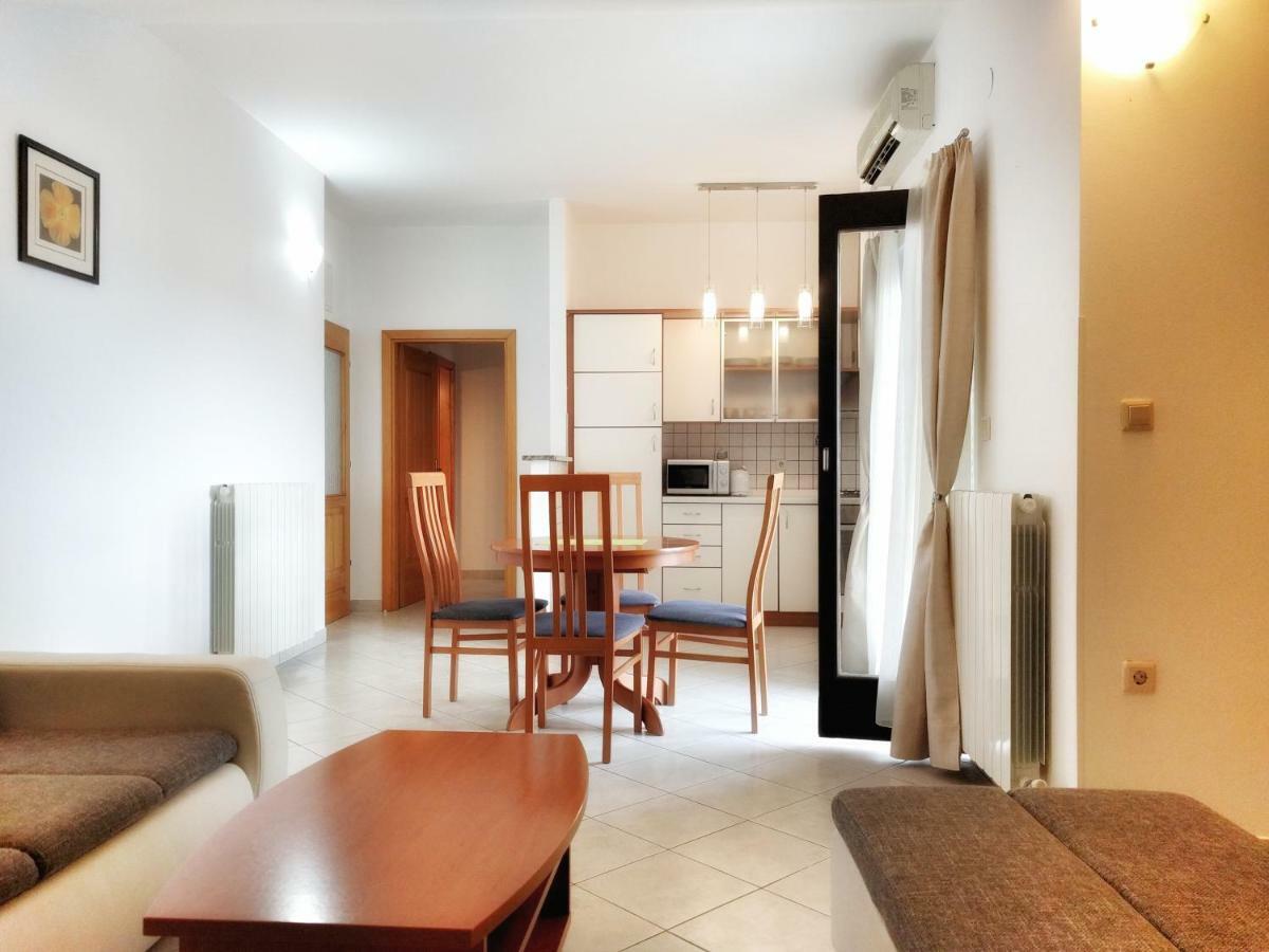 Apartment Skaline Malinska Buitenkant foto